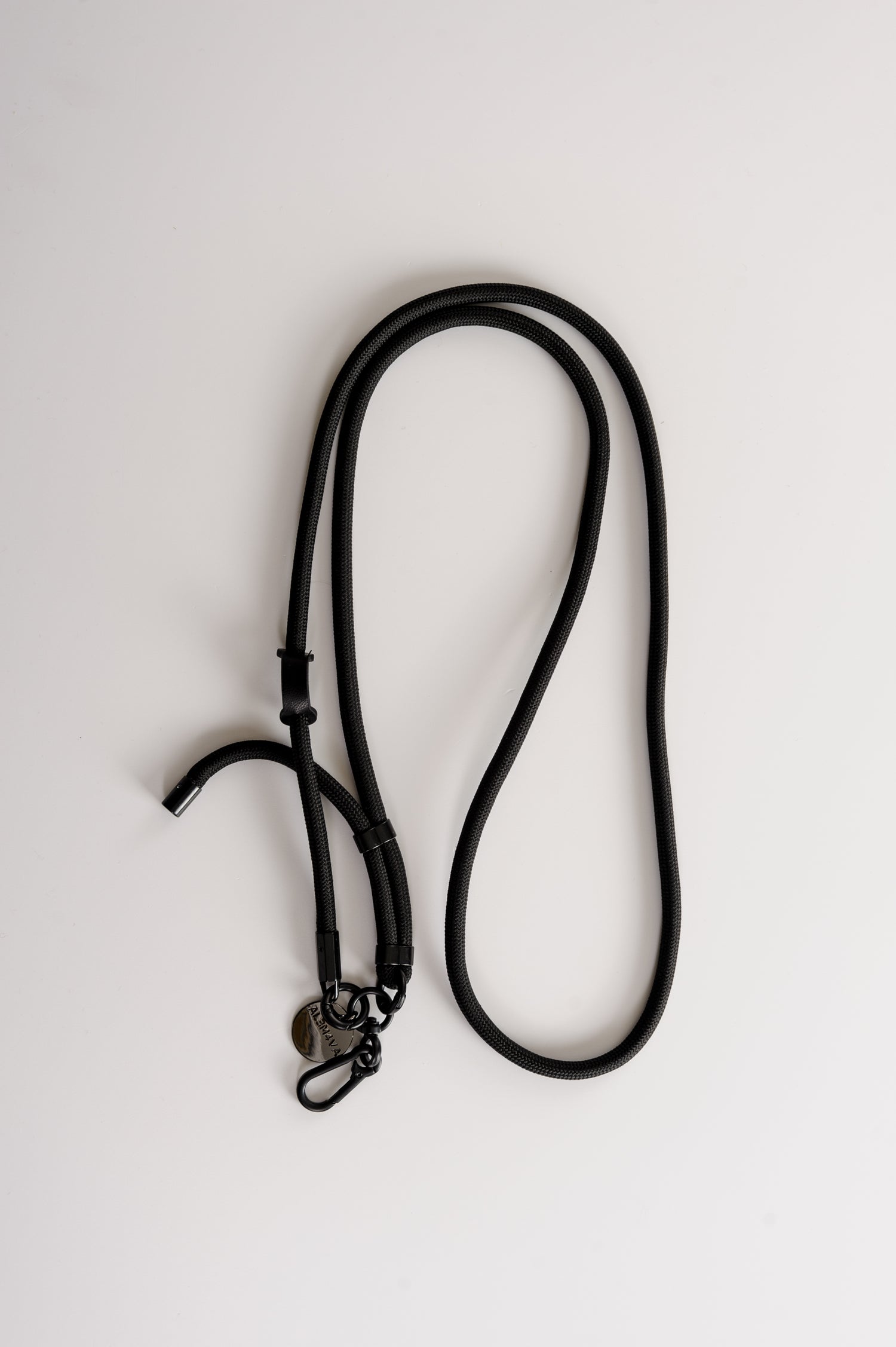 LUCKY - Cordoncino Universale per tutti gli Smartphone Gancio compreso - ALEMAVA